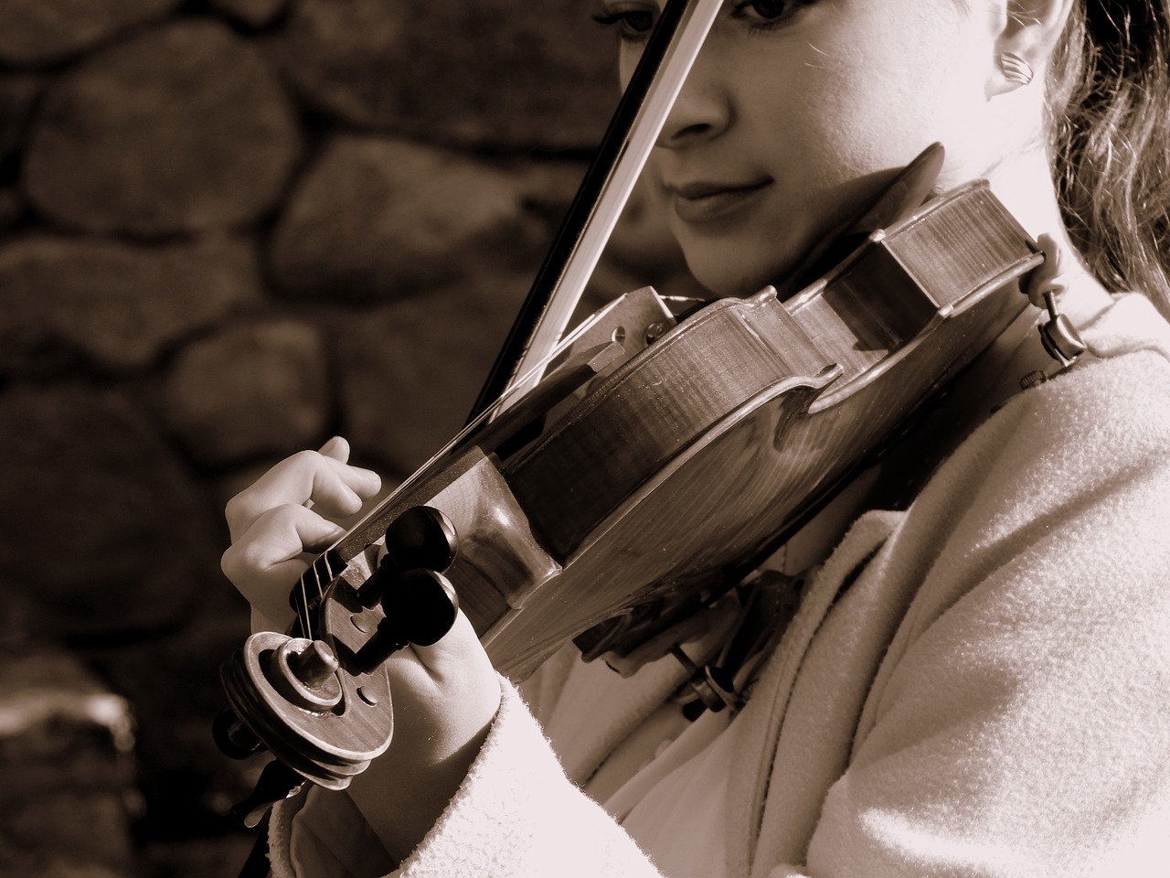 girl, man, violinist-3745441.jpg